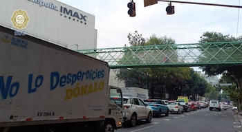 Eje 8 Sur con gran carga vehicular. (X/ @OVIALCDMX)
