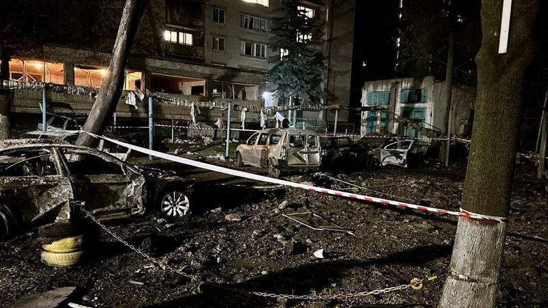 “El invasor atacó el distrito de Synelnykivsky con una bomba aérea guiada. Un hombre murió. Nuestras sinceras condolencias a su familia”, declaró Mykola Lukashuk, jefe del Consejo Regional de Dnipropetrovsk (REUTERS/ARCHIVO)