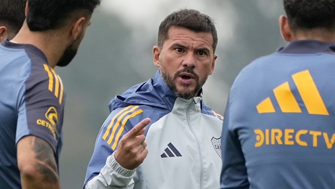 Mariano Herrón, entrenador de Boca Juniors, planifica una variante ante el Rojo
