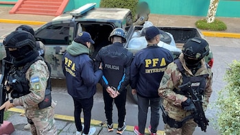 Ejecutó a un hombre de un tiro en la cabeza en Tucumán, huyó a Perú y lo detuvieron: fue extraditado a Argentina