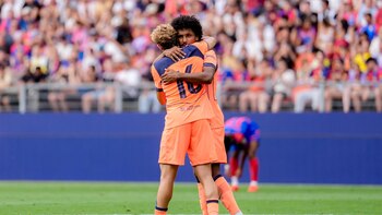 Adeyemi y Bisiwu muestran las cartas del Barça en Basilea