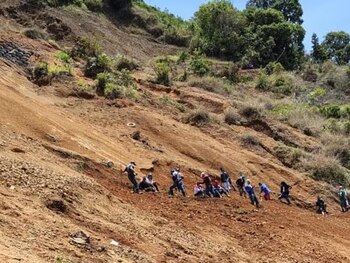 Los lugareños apoyaron las tareas