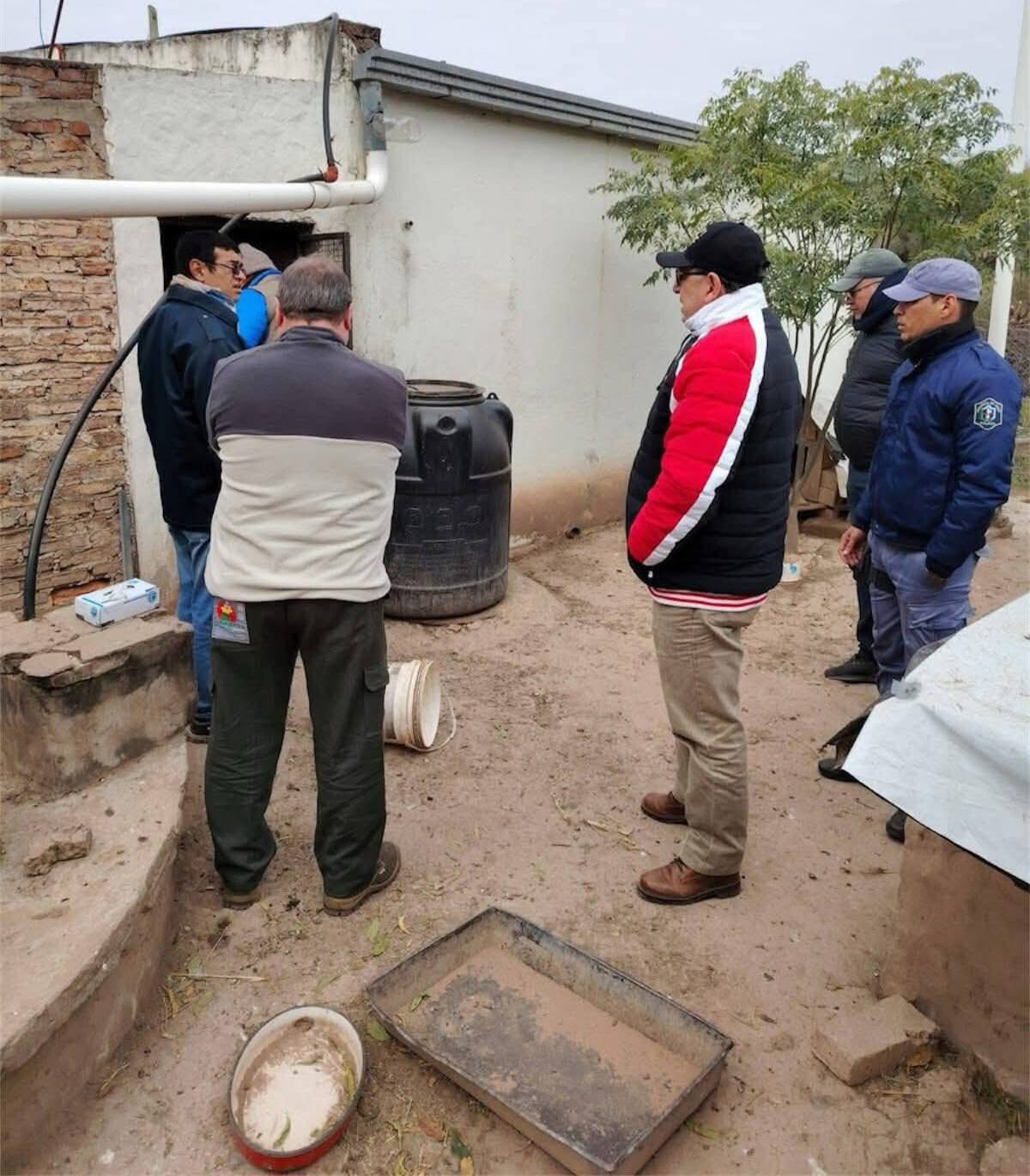 Los agentes ingresaron a la propiedad, luego de que la pareja no fuera vista en días