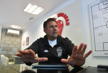 Dabove llegó a Huracán a