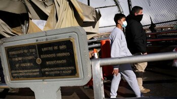 Gobierno mexicano retornó a 932