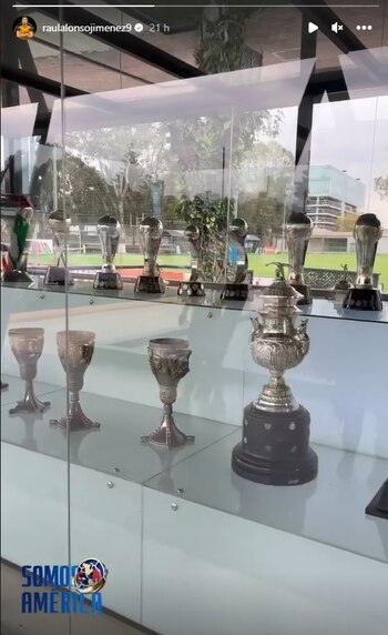 Raúl Jiménez presumió su visita