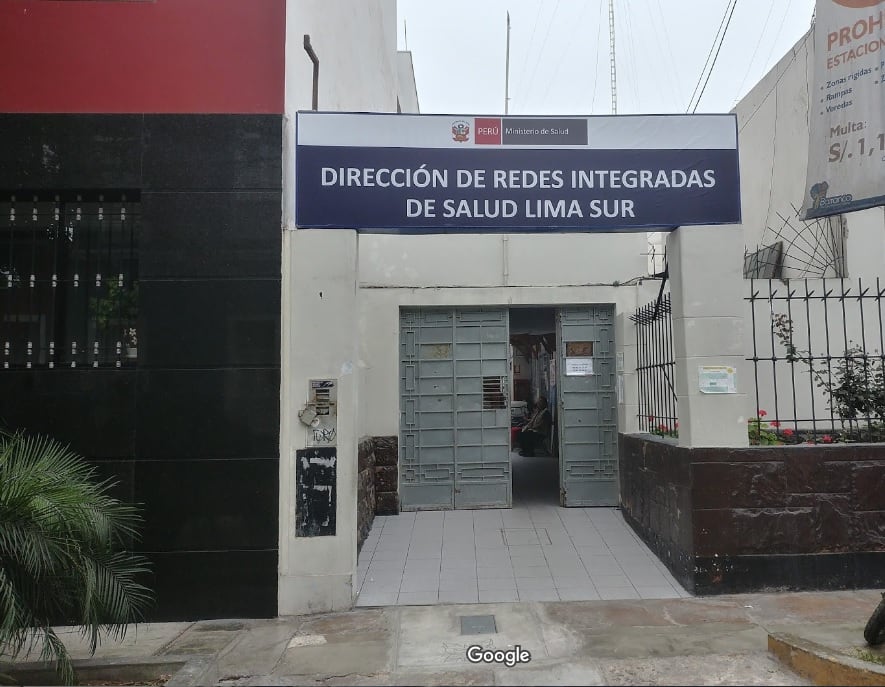 Como parte de esta estrategia, la Diris Lima Sur llevó a cabo una jornada informativa en la Institución Educativa Reino de España, ubicada en Barranco. Foto: Plataforma DePeru