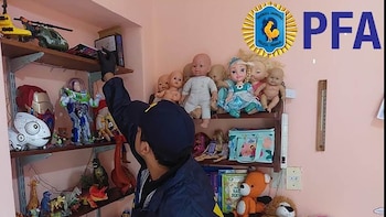 Un hombre usaba su casa