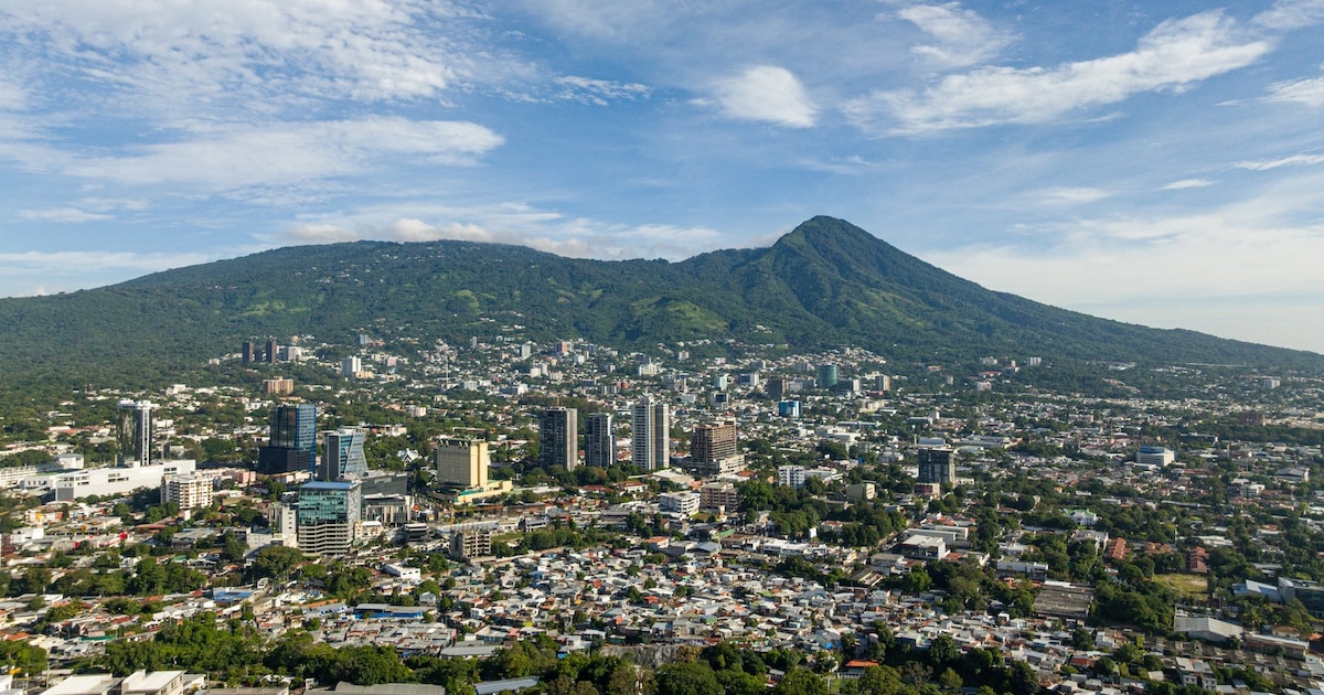 El Salvador anuncia su primera ruta aérea directa a Asia y Medio Oriente para impulsar el turismo El Salvador anuncia su primera ruta aérea directa a Asia y Medio Oriente para impulsar el turismo
