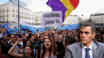 Pedro Sánchez entra en un nuevo periodo de reflexión electoral mientras los manifestantes comienzan un fin de semana de movilizaciones: “Los únicos derechos los arrancaremos en la calle”