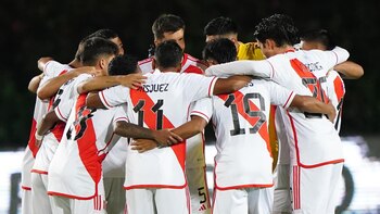 A qué hora juegan Perú vs Paraguay por la fecha 3 del Preolímpico 2024 .
