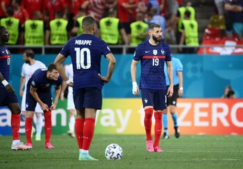 Benzema comparte vestuario con Mbappé