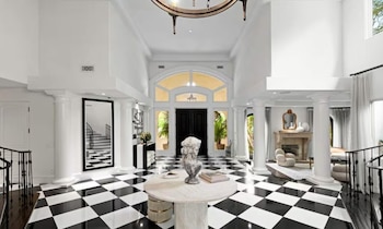 Kris Jenner pone en venta