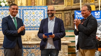La Biblioteca Provincial acogerá un diálogo con Enrique Zumalabe, Premio de Poesía Juan Ramón Jiménez