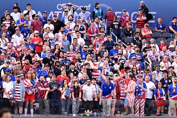 Solo 40.934 entradas se han vendido para el debut de Estados Unidos en el Mundial, mientras que Irán-Nueva Zelanda supera las 50.000 en la misma sede (Alex Gallardo-Imagn Images)