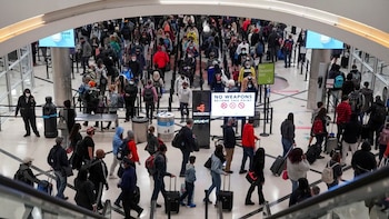 El aeropuerto de Atlanta está preparado para recibir multitudes durante el período de viajes por el Día de la Independencia