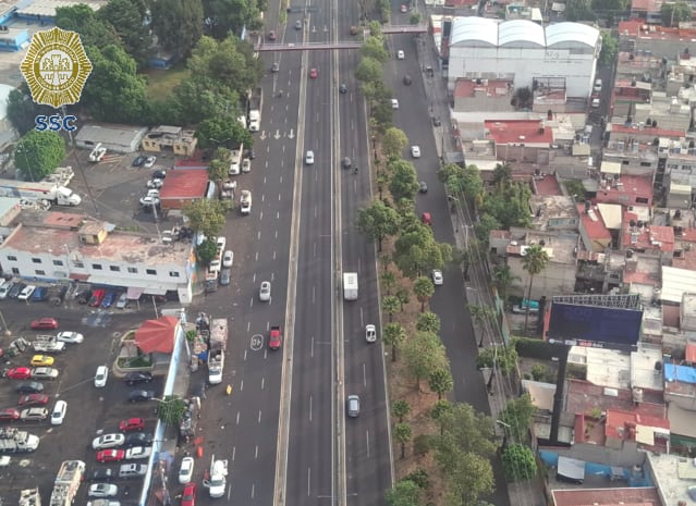 O percurso percorre o trecho do Viaduto Tlalpan desde Tlalpan até o Anel Periférico. Relatório às 10h35 indica bom progresso (X@OVIALLDMX)
