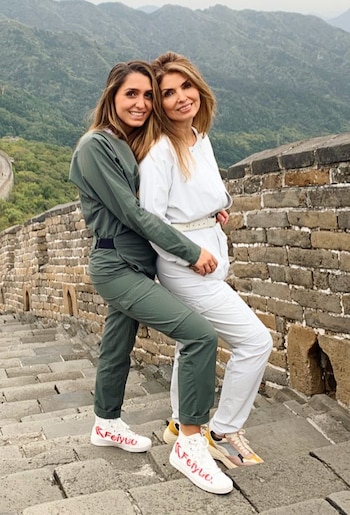 Iman Pahlaví con su madre