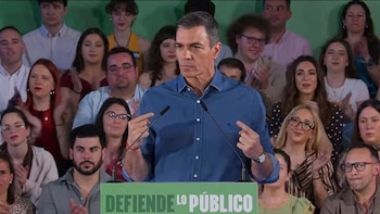 Sánchez carga contra los "pactos de señoros" de Feijóo y Abascal que "violan" el principio de no discriminación