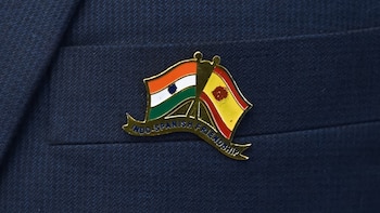 Un pin que entrelaza las