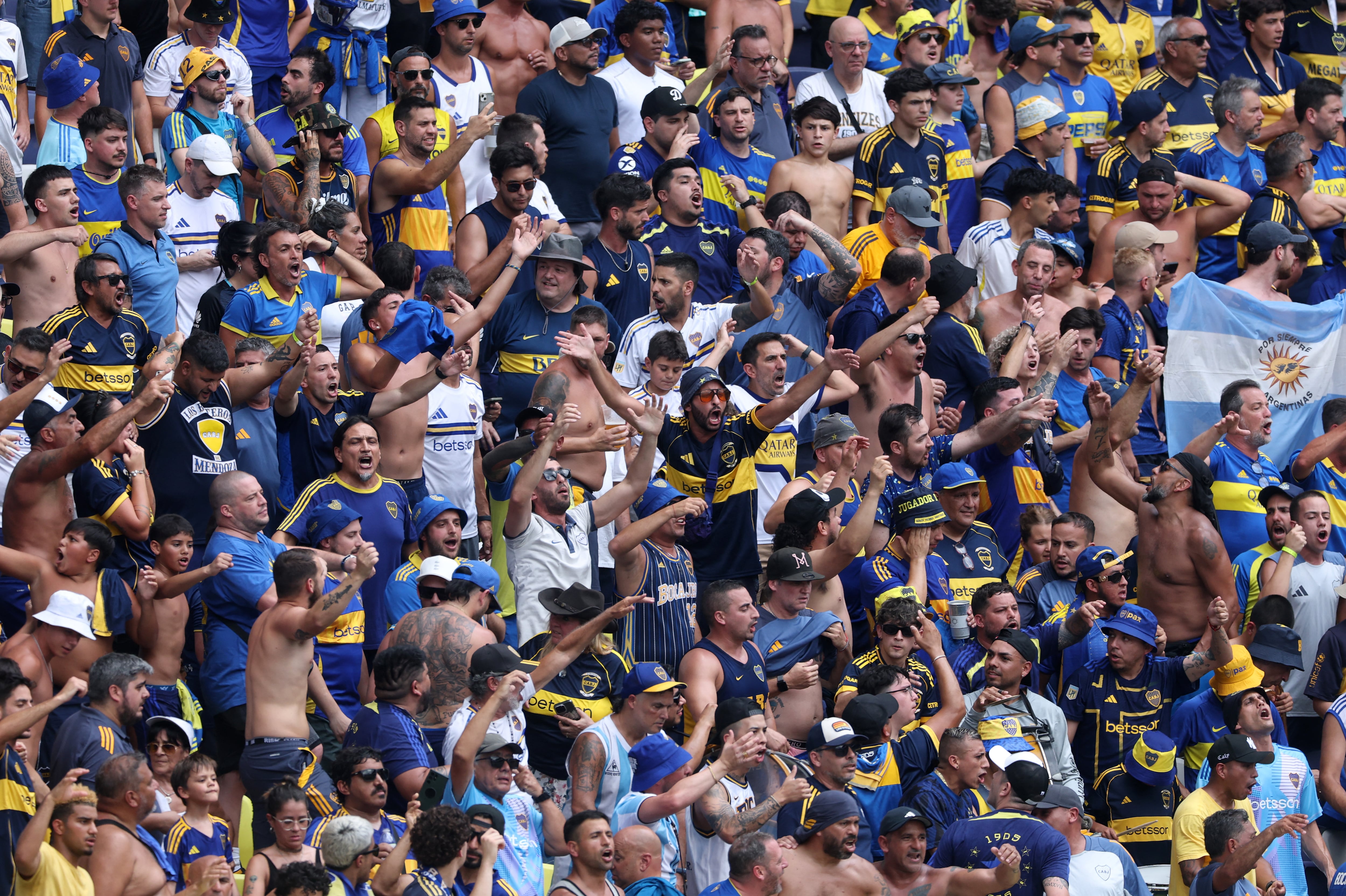 El aliento de los fanáticos de Boca Juniors fue incesante