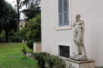 Estatua de Miguel Ángel en