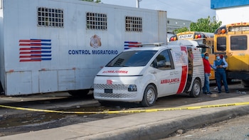 ¿Quién era el dominicano encontrado sin vida en un camión institucional de Migración?