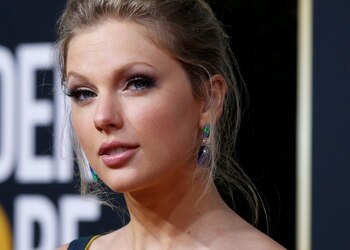 Imagen de archivo de Taylor Swift en la edición 77 de los premios Golden Globe en Beverly Hills, California, Estados Unidos. 5 de enero, 2020. REUTERS/Mario Anzuoni/Archivo