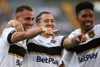 Jugadores del Inter de Bogotá celebrando uno de los dos goles ante Independiente Santa Fe en la fecha 19 - crédito Colprensa