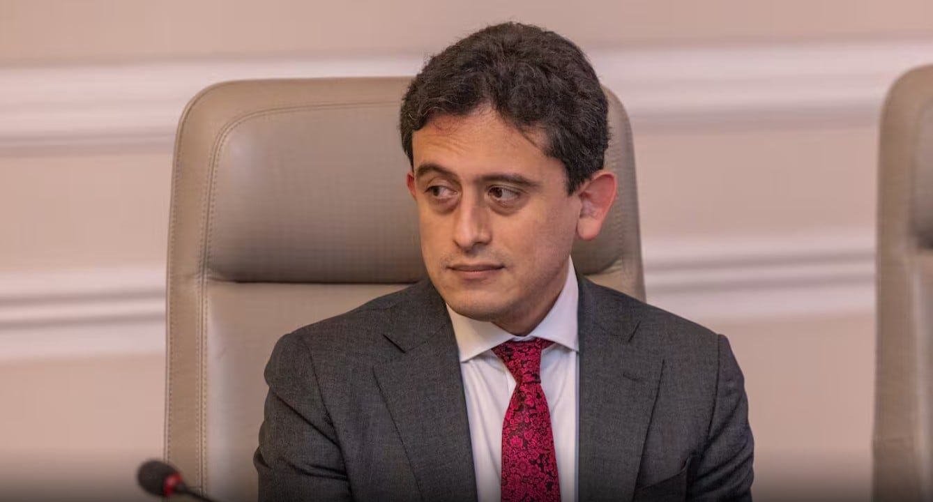 La documentación presentada por el exdirector de la entidad tributaria ha evidenciado la existencia de recomendaciones y presiones en los nombramientos, lo que ha derivado en una investigación que involucra a decenas de políticos y funcionarios - crédito Presidencia de la República