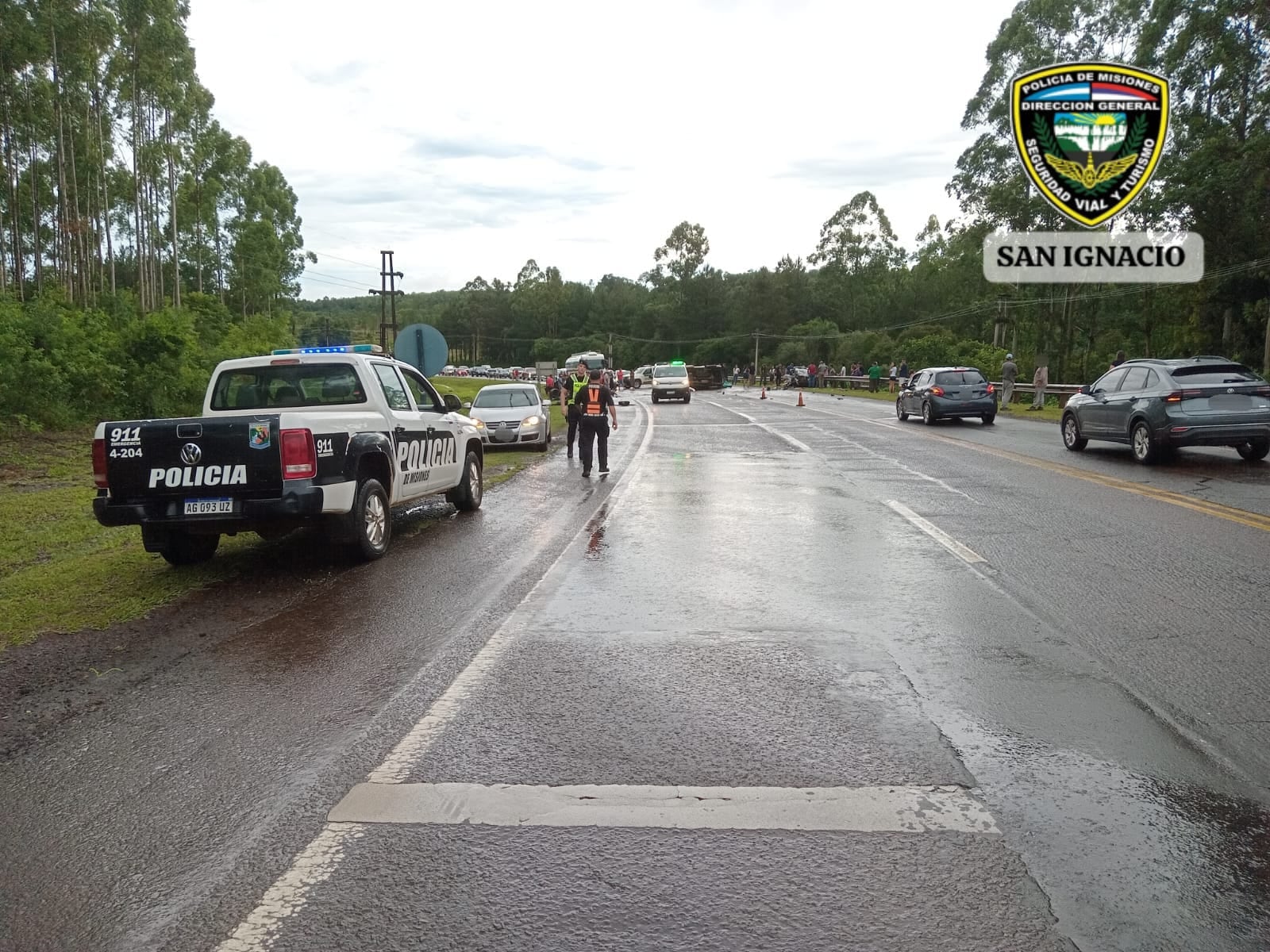Cinco heridos tras el choque en Misiones fueron trasladados a hospitales de la región, mientras el tránsito estuvo interrumpido por varias horas