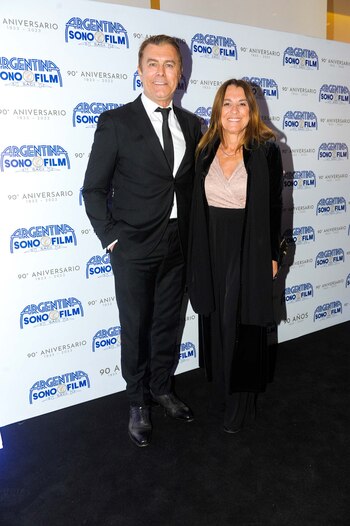 Todas las estrellas juntas para celebrar junto a Luis Scalella los 90 años de Argentina Sono Film