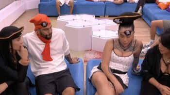 En una competencia dividida en