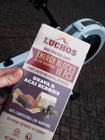 Luchosenergyblocks, marca operada por Cafe Coppi Europe Limited desde Londres, promociona barritas energéticas de guayaba inspiradas en el ciclismo colombiano - crédito luchosenergyblocks / Instagram