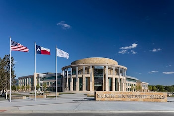 North Richland Hills, la ciudad de Texas que cotizó en USD 2,3 millones la entrega de registros vinculados al uso policial de cámaras de Flock Safety (ME Engineers)