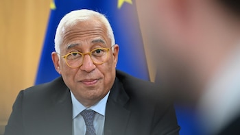 Costa dice estar alineado con