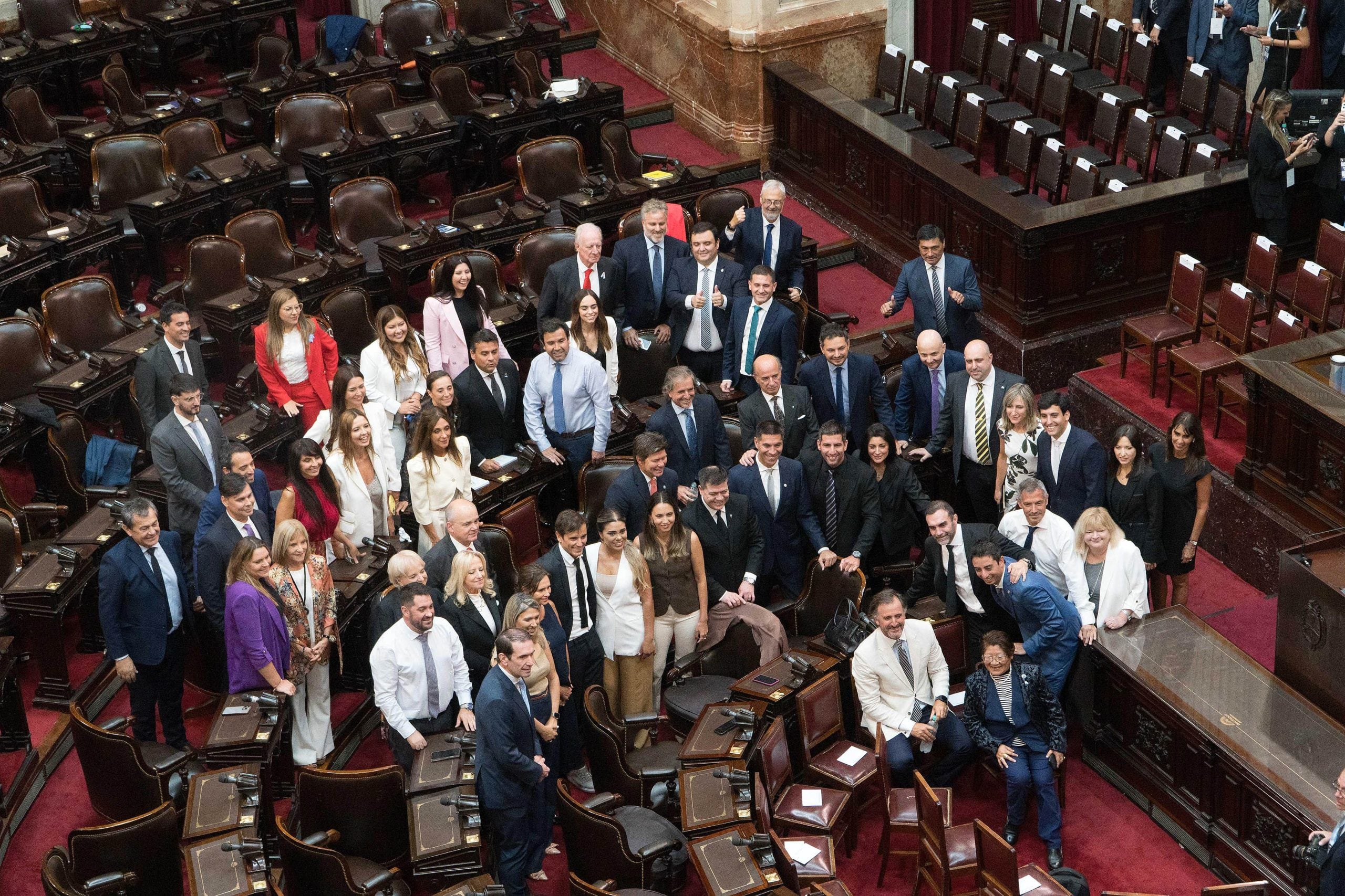 Los senadores y diputados libertarios ya están en el Congreso de la Nación (NA)