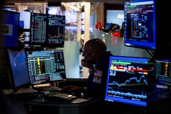 Un operador trabaja en la