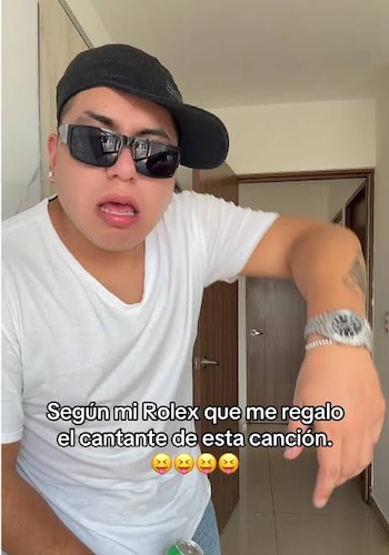 Ese Pérez presume en un video el reloj que le regaló Eduin Caz (Redes Sociales)