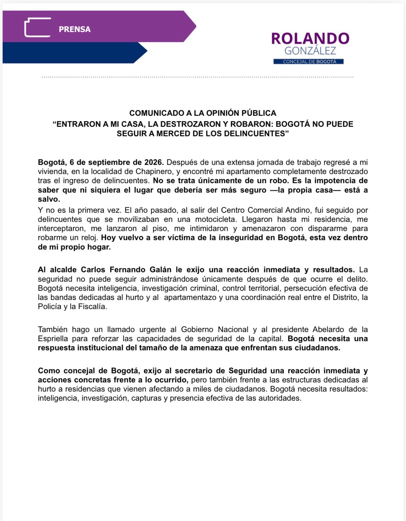 El concejal de Bogotá Rolando González denunció que delincuentes ingresaron a su apartamento, ubicado en la localidad de Chapinero, y lo dejaron destruido - crédito @RolandoGonGa/X