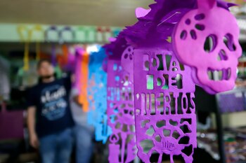 El papel picado es uno