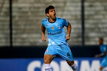 Walter Kannemann defiende los colores