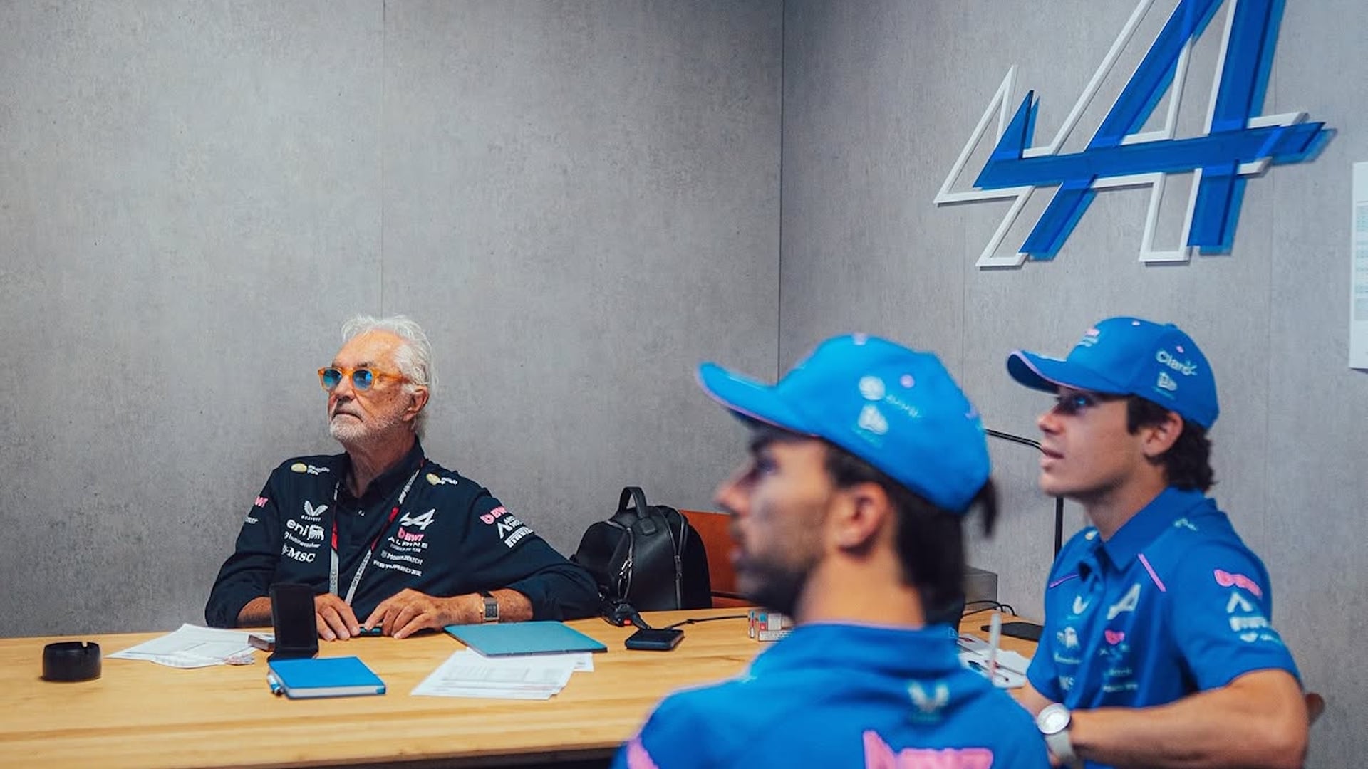 Flavio Briatore junto a Franco Colapinto y Pierre Gasly (@briatoreflavio)