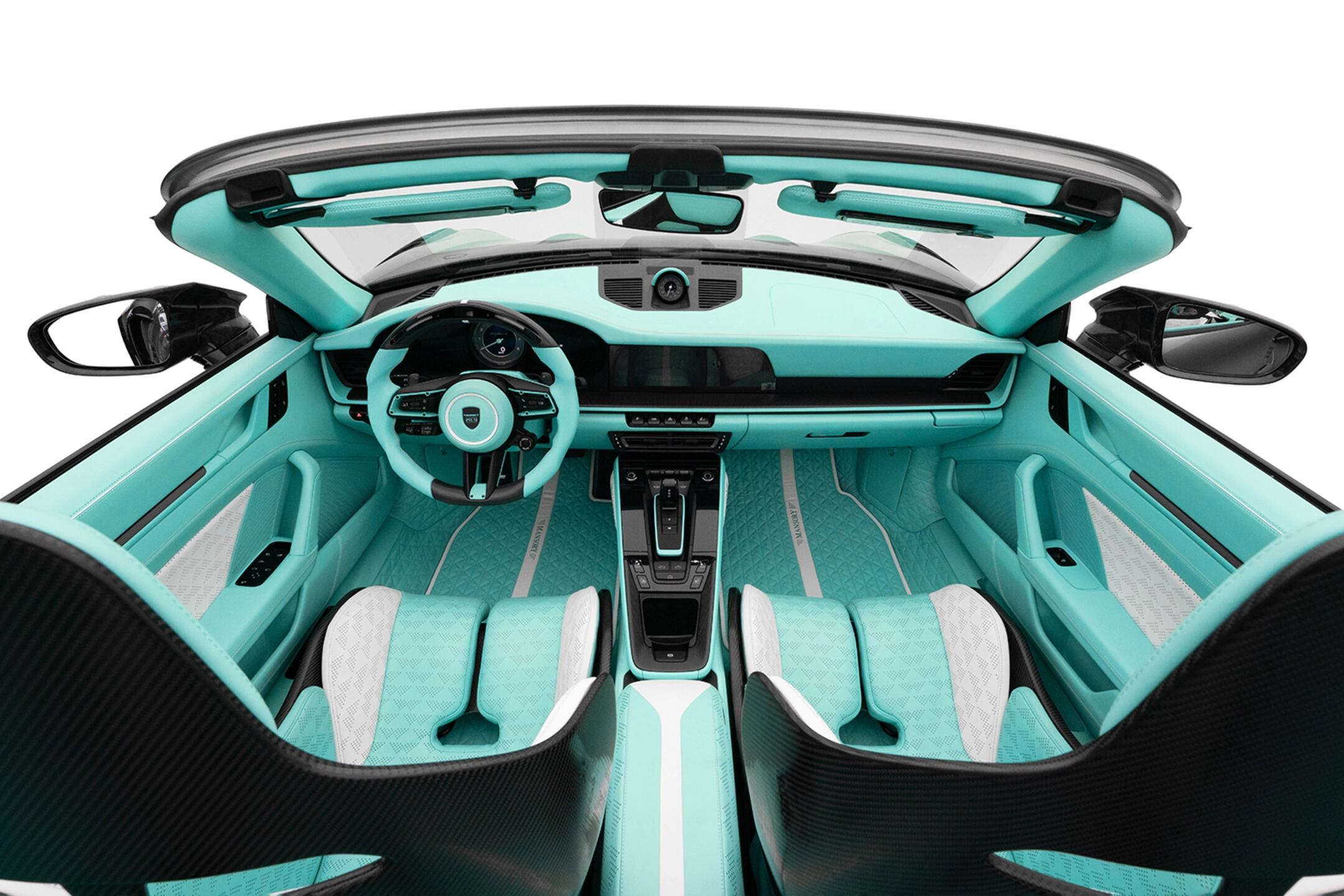 El interior cuenta con un tapizado verde. (Foto: MANSORY)