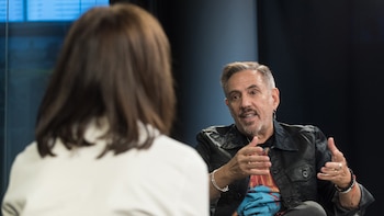 Entrevista de Maria Laura Santillan a Alejandro Lerner