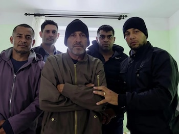 Los hondureños Yimi Alexander Baca, Marvin Sair Baca, Olvin David Banegas, Ricardo Alfredo Banegas y Luis Alonso Dubón lograron escapar de Rusia tras denunciar que fueron retenidos y presionados para integrarse a fuerzas militares. (FOTO: El Heraldo)