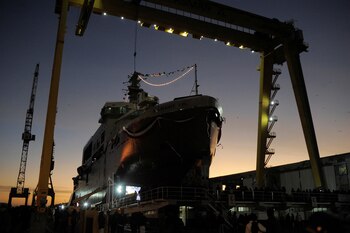 El nuevo rompehielos de la