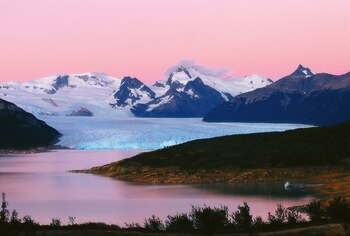 Amanecer Glaciar Perito Moreno. Pasé