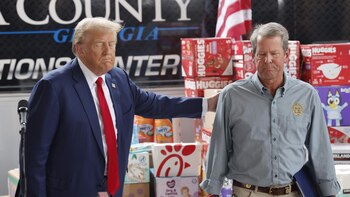 Trump visita zona afectada por