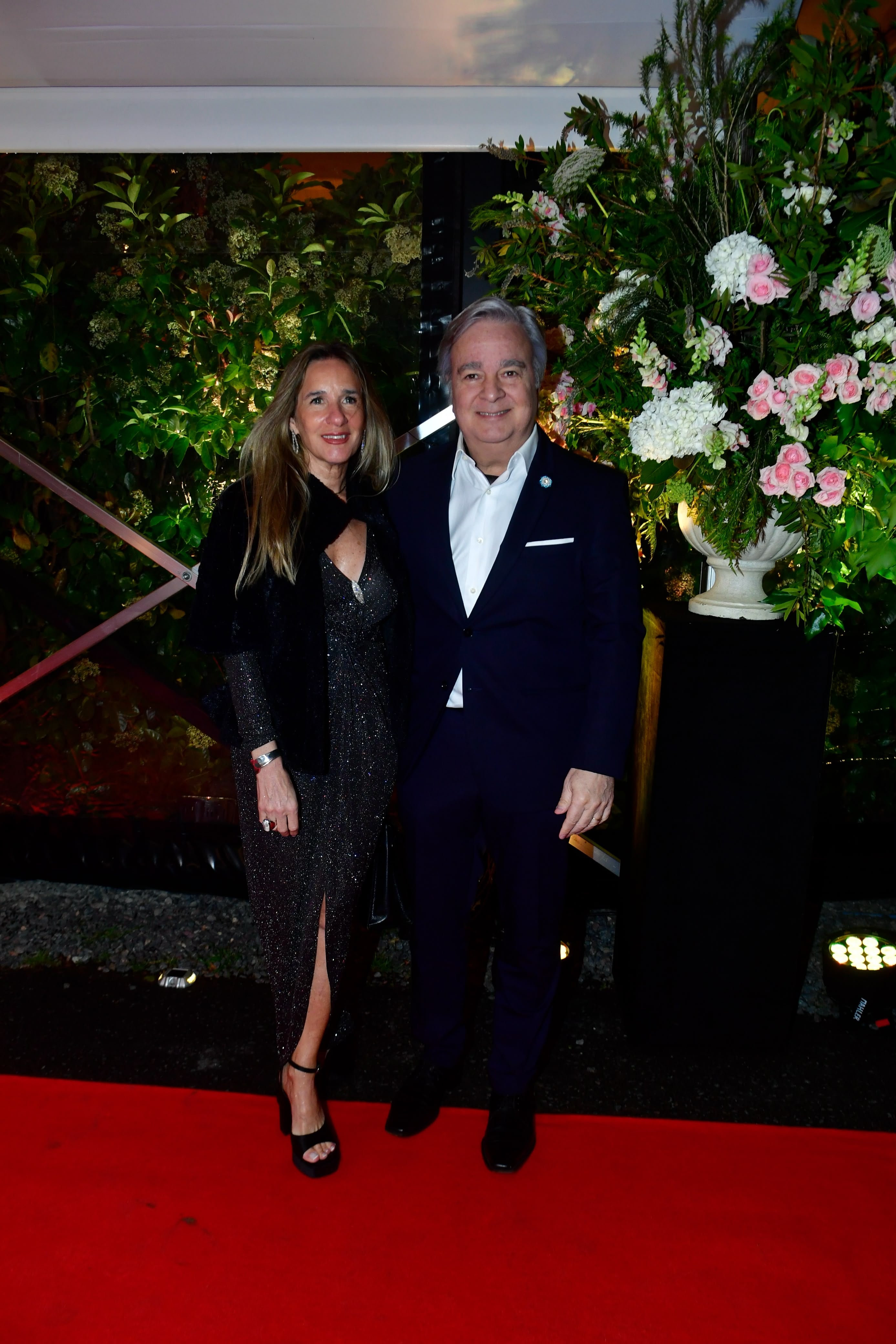 Roberto Antier y su pareja acompañaron a Andrea Ghidone y Pablo Otero en su casamiento y compartió la celebración junto a familiares, amigos y figuras del espectáculo que se acercaron para brindar por la bailarina y el empresario